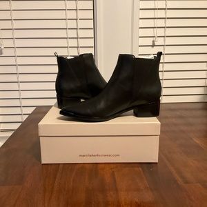 MARC FISHER Pointy Toe Chelsea Bootie: Black Size 7 WMNS